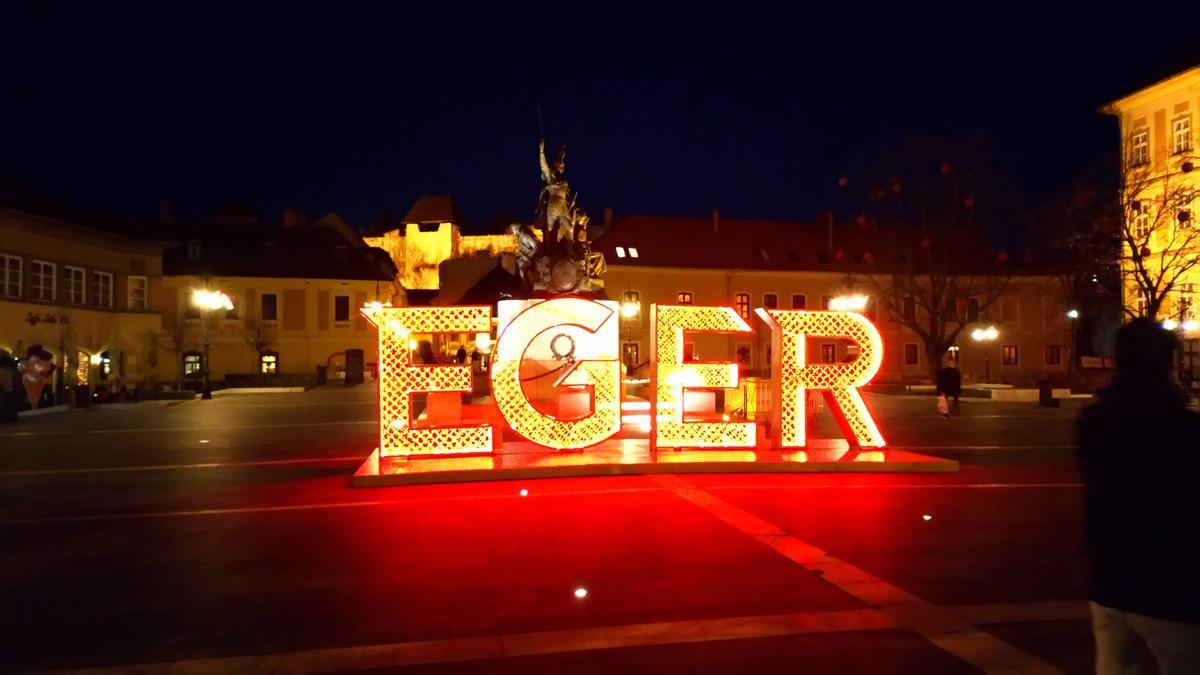 Buebaj Vendeghaz Hotel Eger Exterior photo